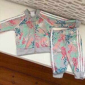 Baby Girls Adidas Track Suit *Like New* Size 3-6 months